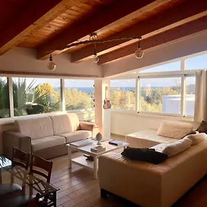 The Blue Window - - 300m From Sea Bed & Breakfast